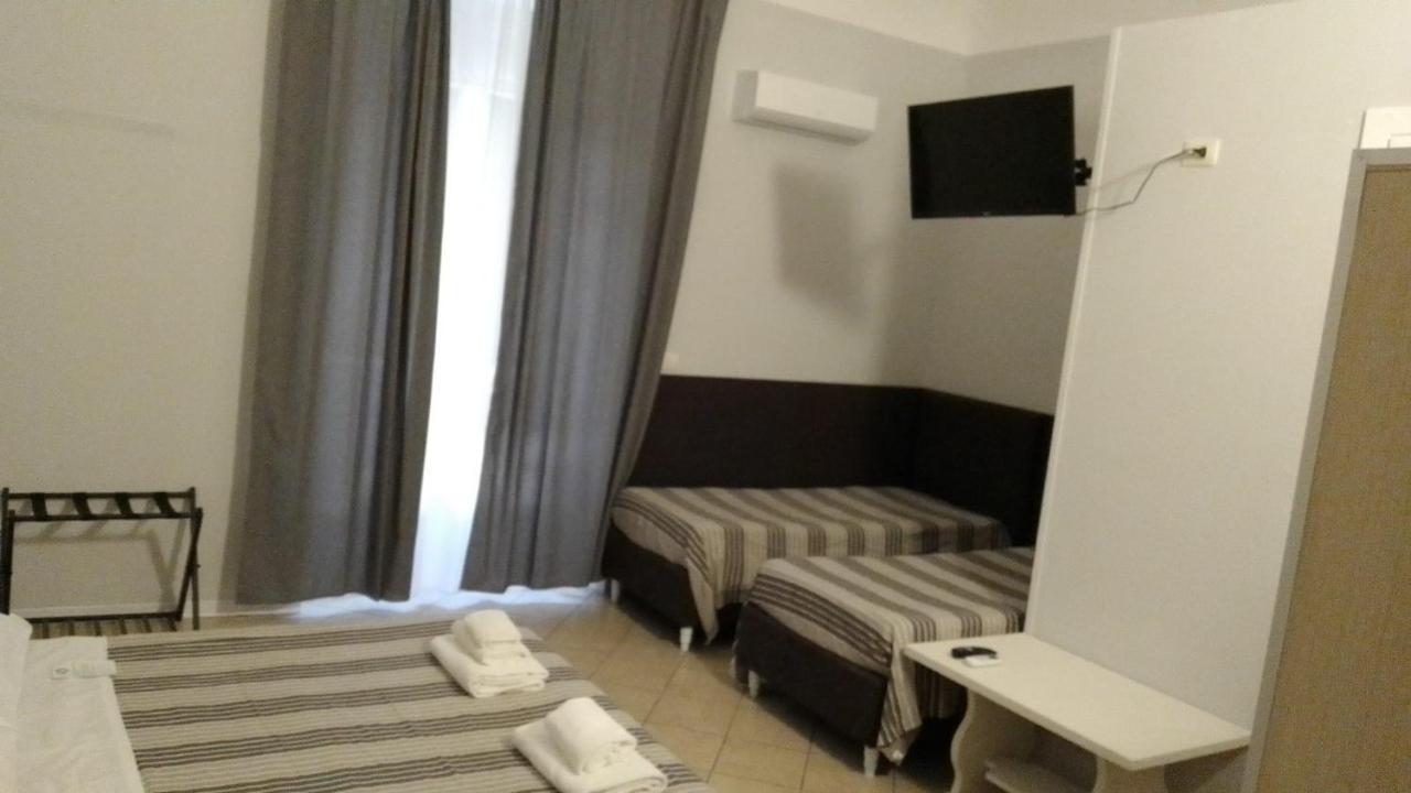 Hotel Trieste Aeroporto di Catania Fontana Rossa